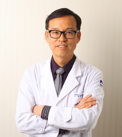윤평주 대표원장 / 정형외과 전문의(의학박사)