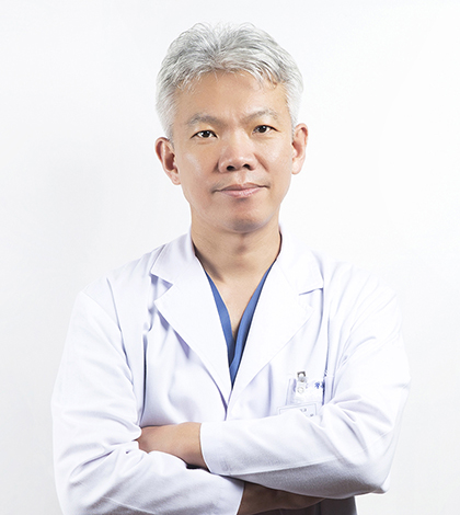 김승욱 원장 / 정형외과 전문의(의학박사)